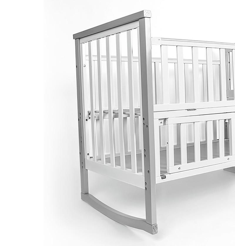 infant cribs in white and grey color